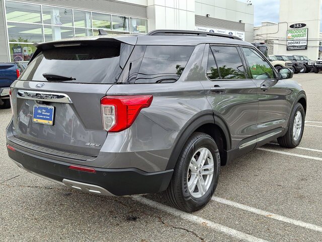Certified 2022 Ford Explorer XLT w/ Equipment Group 202A AWD/4WD image 17