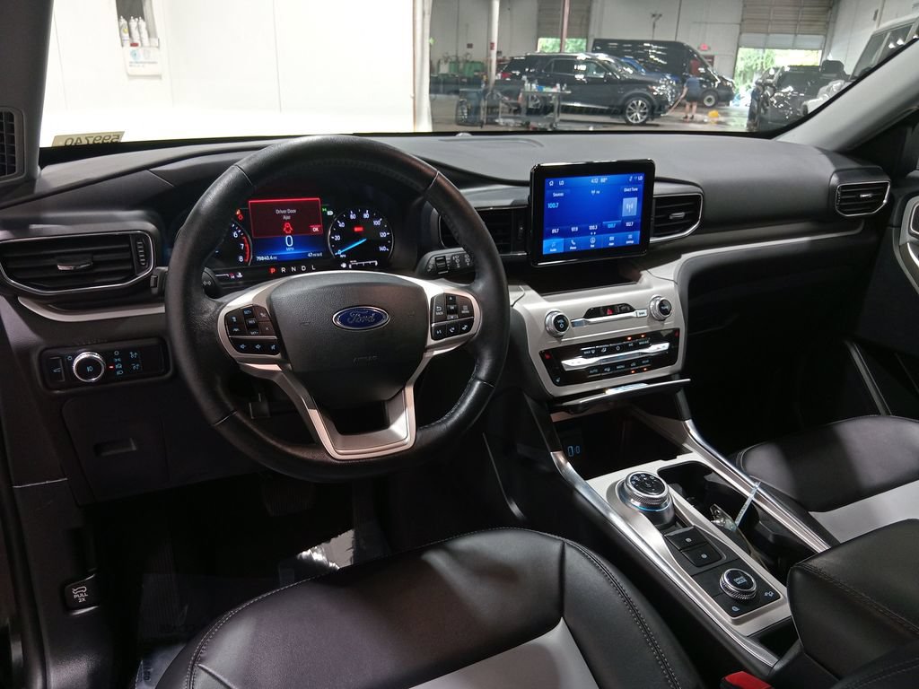 Certified 2023 Ford Explorer XLT w/ Equipment Group 202A AWD/4WD image 15