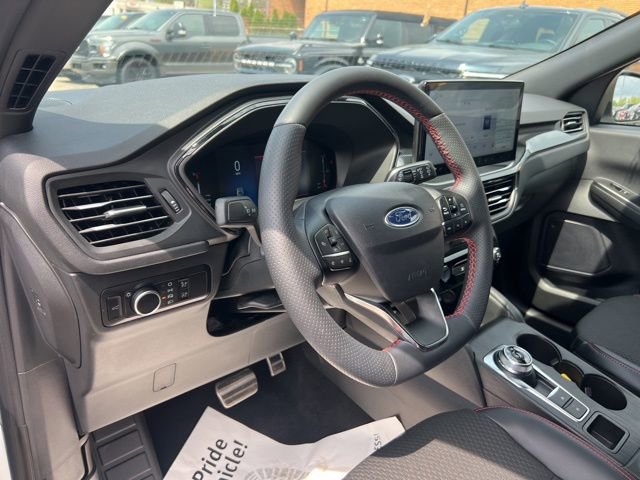 Certified 2024 Ford Escape ST-Line w/ Tech Pack #1 AWD/4WD image 7