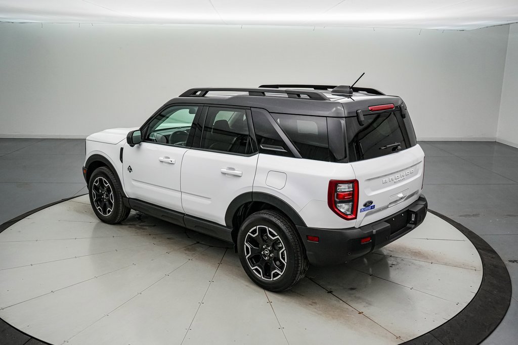 Certified 2025 Ford Bronco Sport Outer Banks w/ Outer Banks Tech Package+ image 3