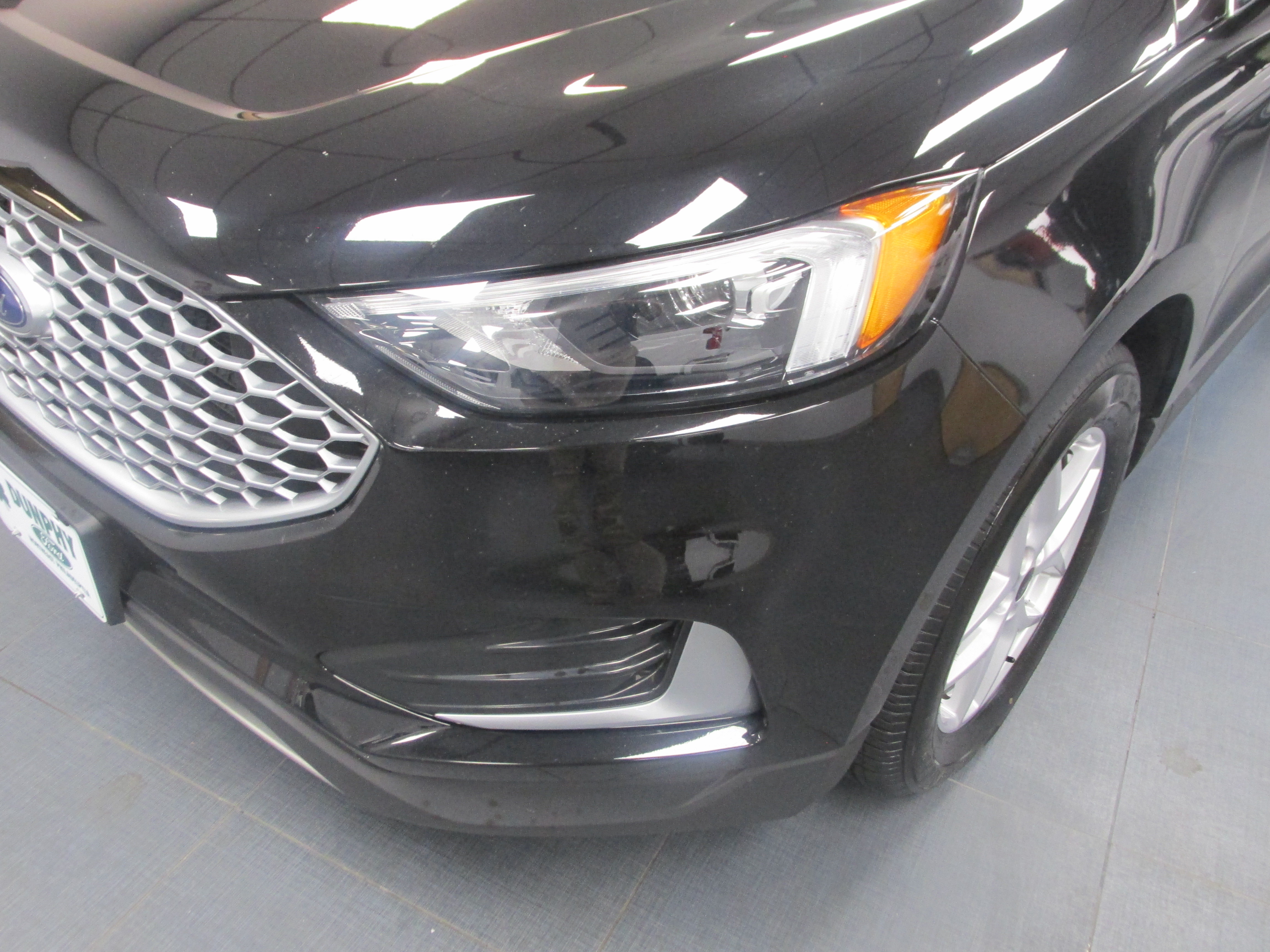 Certified 2024 Ford Edge SEL AWD/4WD image 9