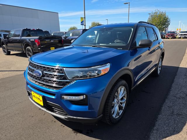 Certified 2020 Ford Explorer XLT w/ Equipment Group 202A AWD/4WD image 2