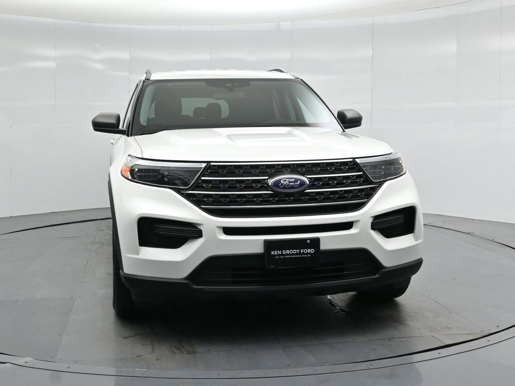 Certified 2024 Ford Explorer XLT RWD image 51
