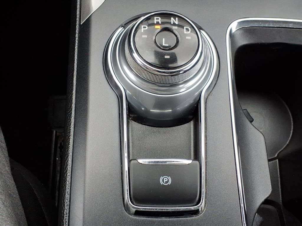 Certified 2020 Ford Fusion SE image 17