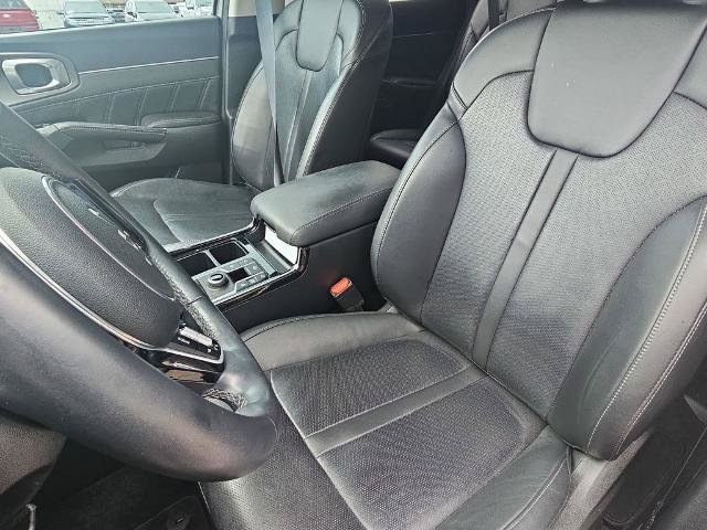 Used 2023 Kia Sorento SX AWD/4WD image 15