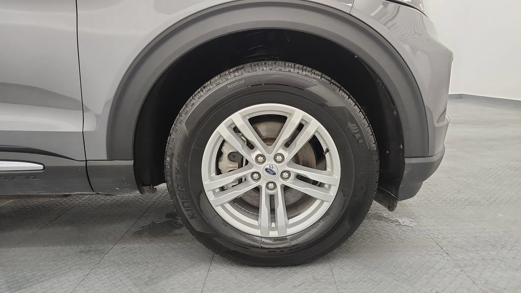 Certified 2024 Ford Explorer XLT AWD/4WD image 25