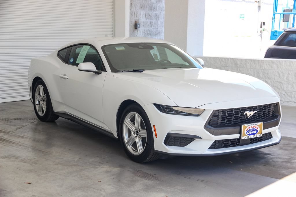 Certified 2026 Ford Mustang Coupe RWD image 3