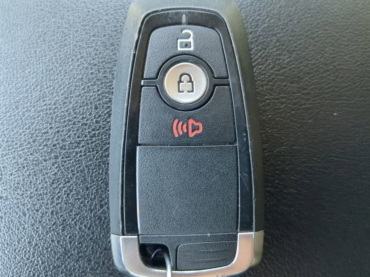 Certified 2024 Ford Edge SEL image 28