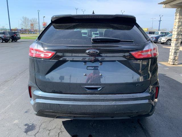 Certified 2023 Ford Edge SE w/ Black Appearance Package AWD/4WD image 5