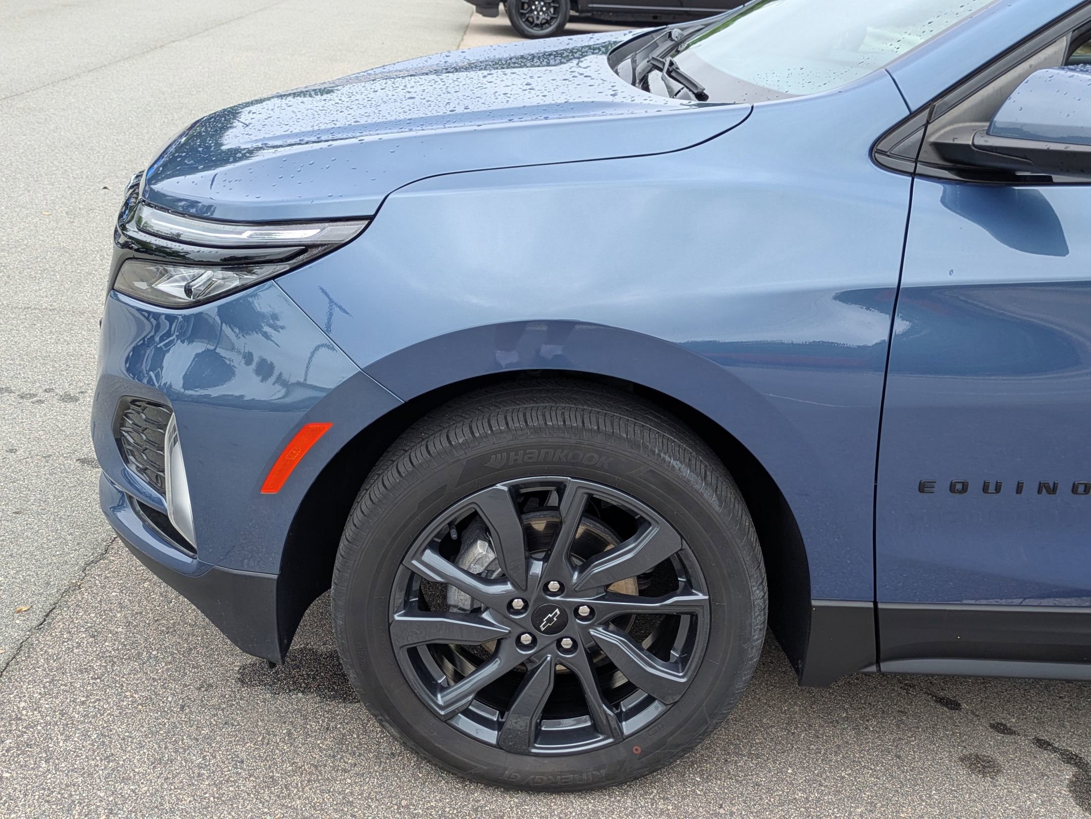 Used 2024 Chevrolet Equinox RS FWD image 11