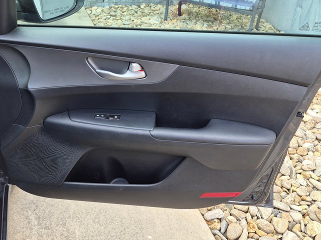 Used 2019 Kia Forte Sedan FWD image 28
