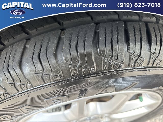 Used 2025 Chrysler Pacifica Select FWD image 14
