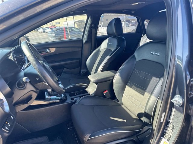 Used 2022 Kia Forte GT-Line w/ GT-Line Premium Package image 18