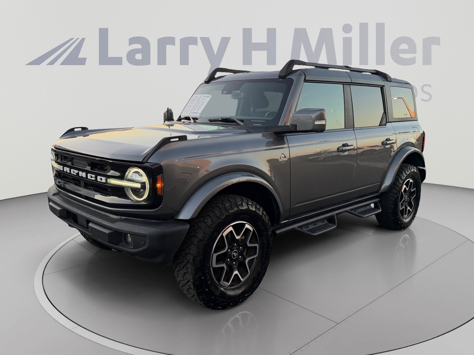Certified 2022 Ford Bronco Outer Banks AWD/4WD image 1