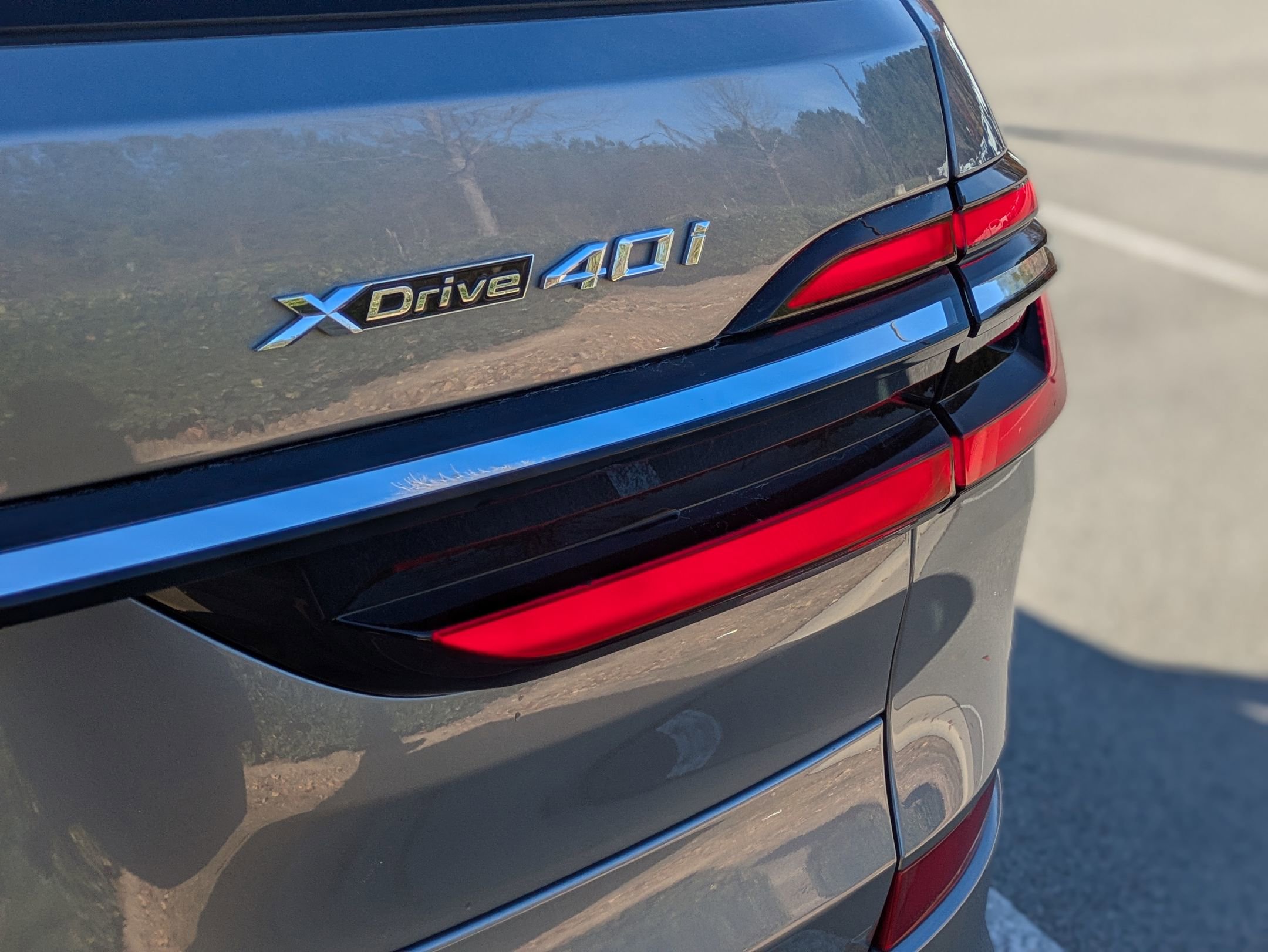 Used 2023 BMW X7 xDrive40i w/ M Sport Package image 33