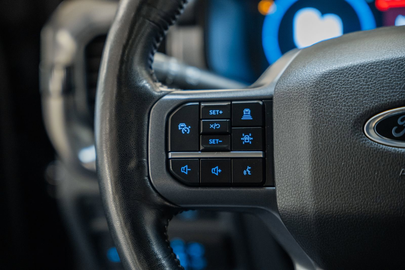 Certified 2023 Ford F150 Lariat w/ Equipment Group 502A High image 37