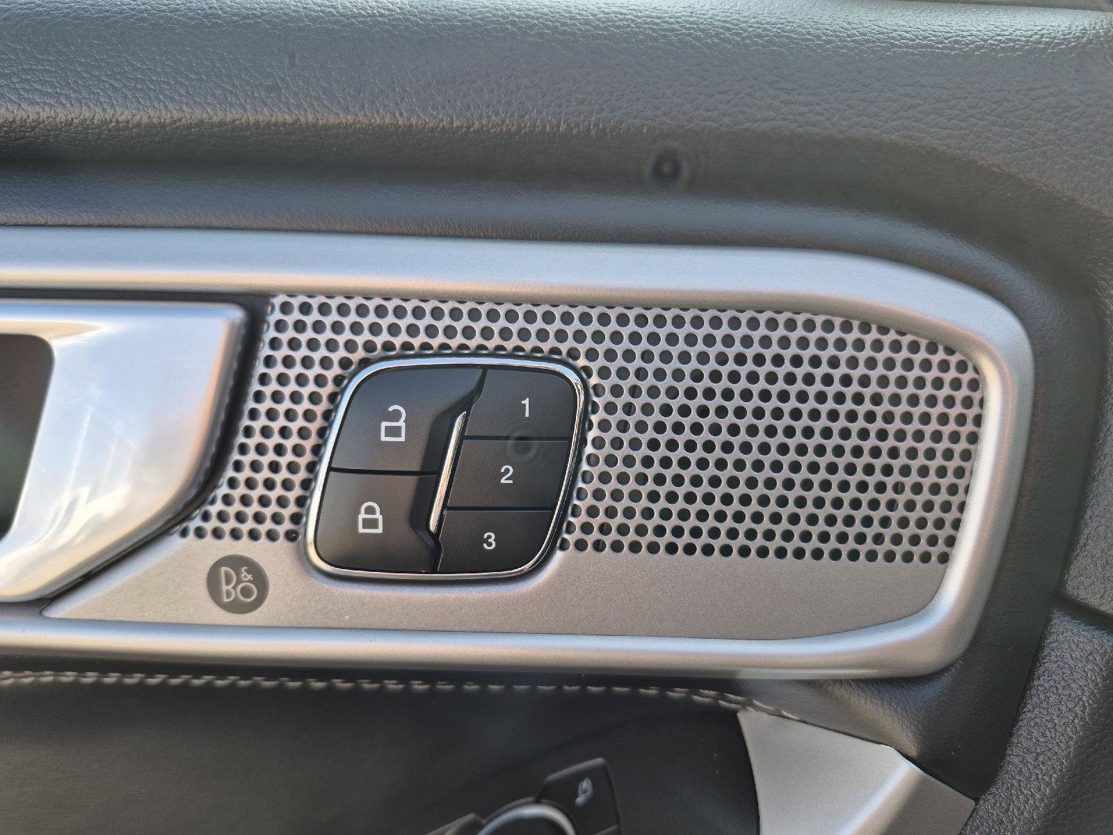 Certified 2023 Ford Explorer Limited w/ Equipment Group 301A image 17