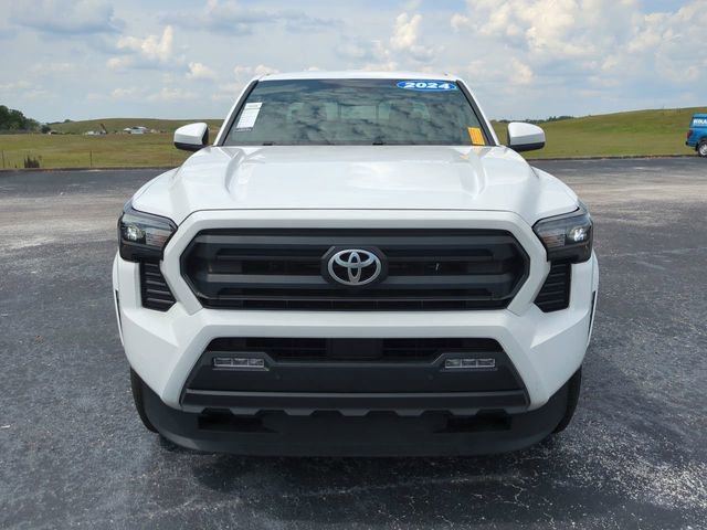 Used 2024 Toyota Tacoma SR5 w/ SR5 Upgrade Package AWD/4WD image 3