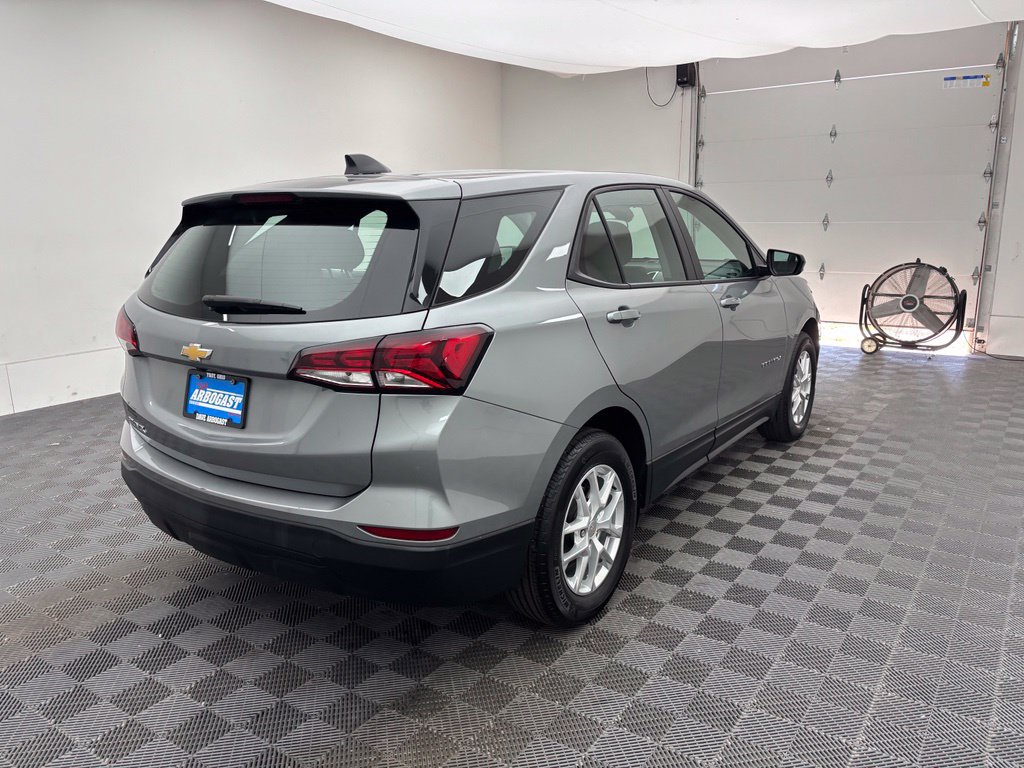 Used 2024 Chevrolet Equinox LS FWD image 7