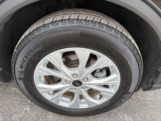 Certified 2025 Ford Escape Active w/ Cold Weather Package image 14