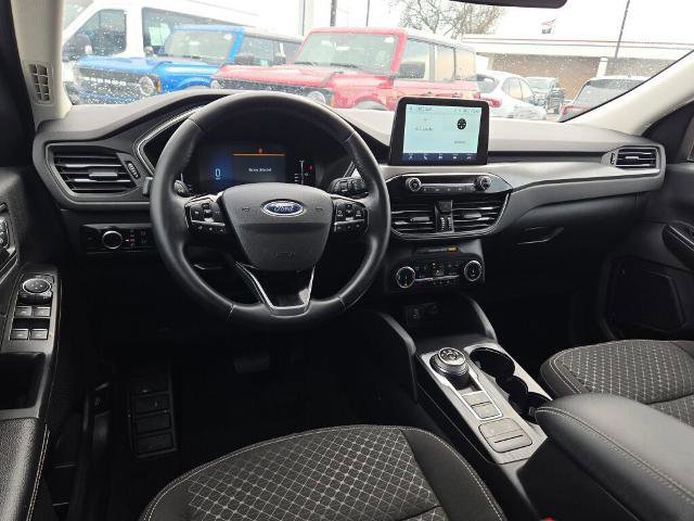 Certified 2023 Ford Escape Active w/ Cold Weather Package FWD image 19