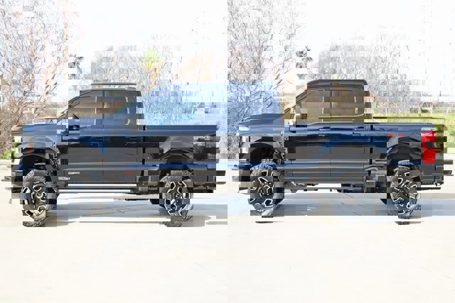 Certified 2025 Ford F250 Platinum image 2