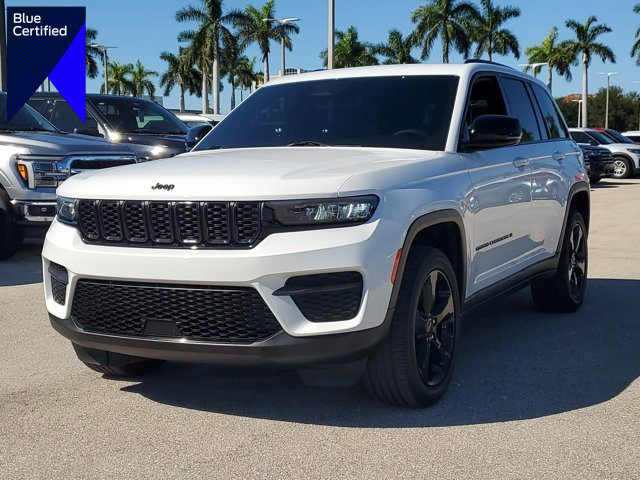 Used 2023 Jeep Grand Cherokee Altitude