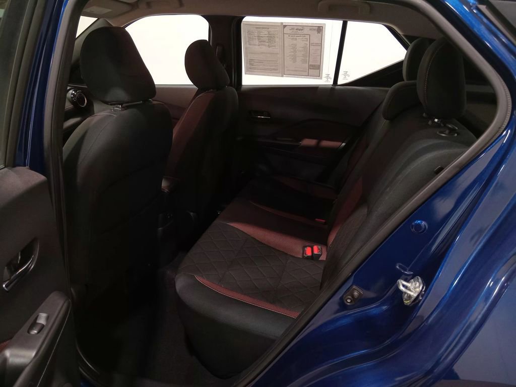 Used 2019 Nissan Kicks SR w/ Exterior Package image 16