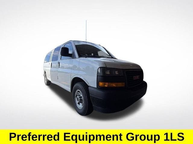 Used 2024 GMC Savana 3500 LS RWD image 3