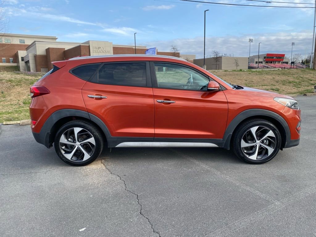 Used 2017 Hyundai Tucson Limited image 6