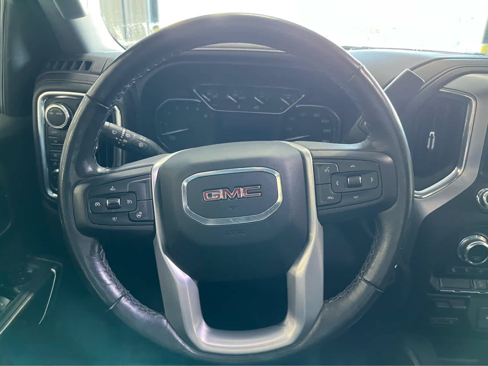 Used 2022 GMC Sierra 1500 SLT w/ SLT Premium Package AWD/4WD image 21