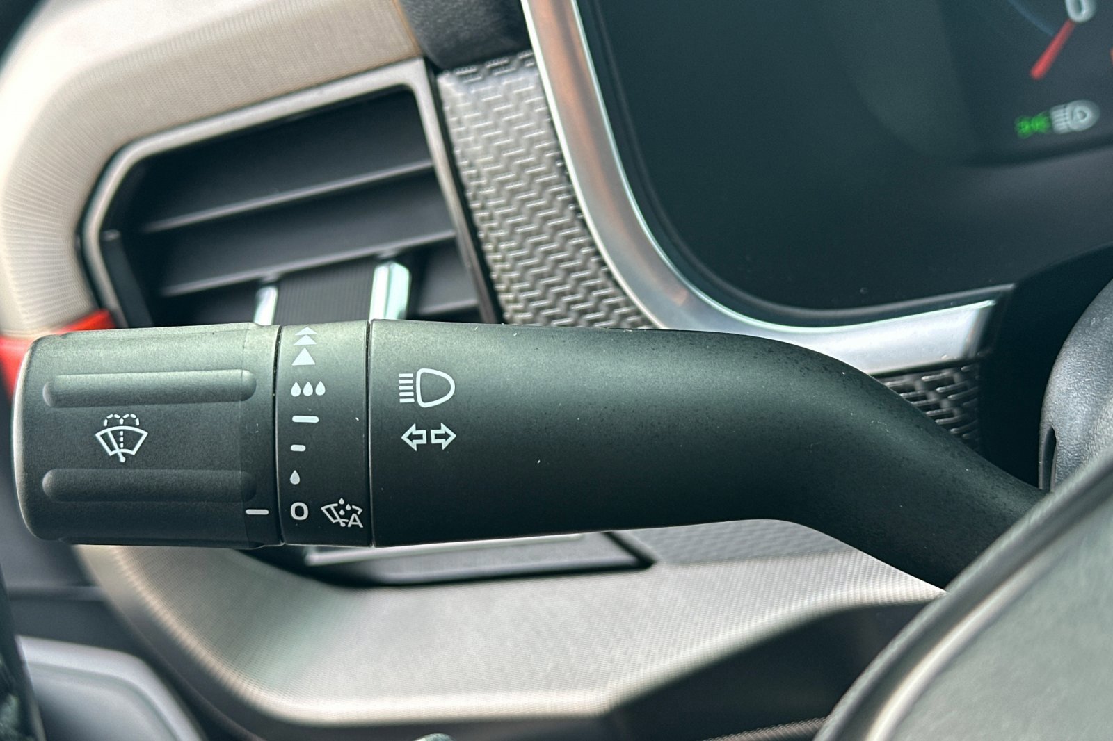 Certified 2022 Ford F150 Raptor w/ Equipment Group 801A High image 36