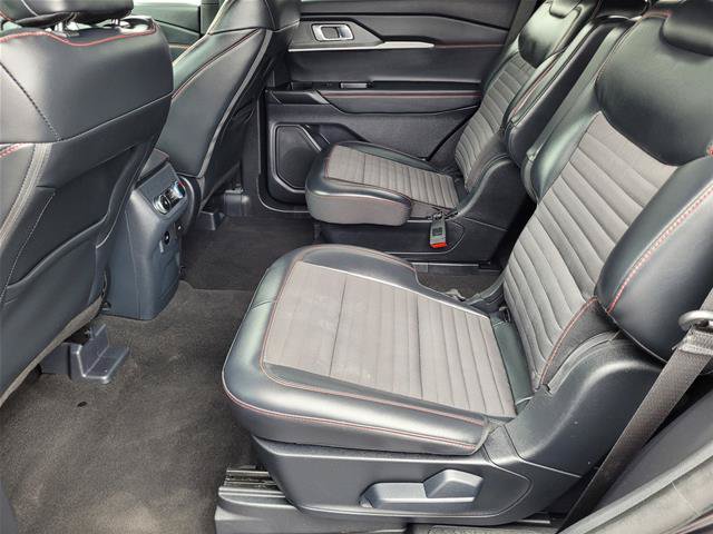 Certified 2025 Ford Explorer ST-Line AWD/4WD image 20