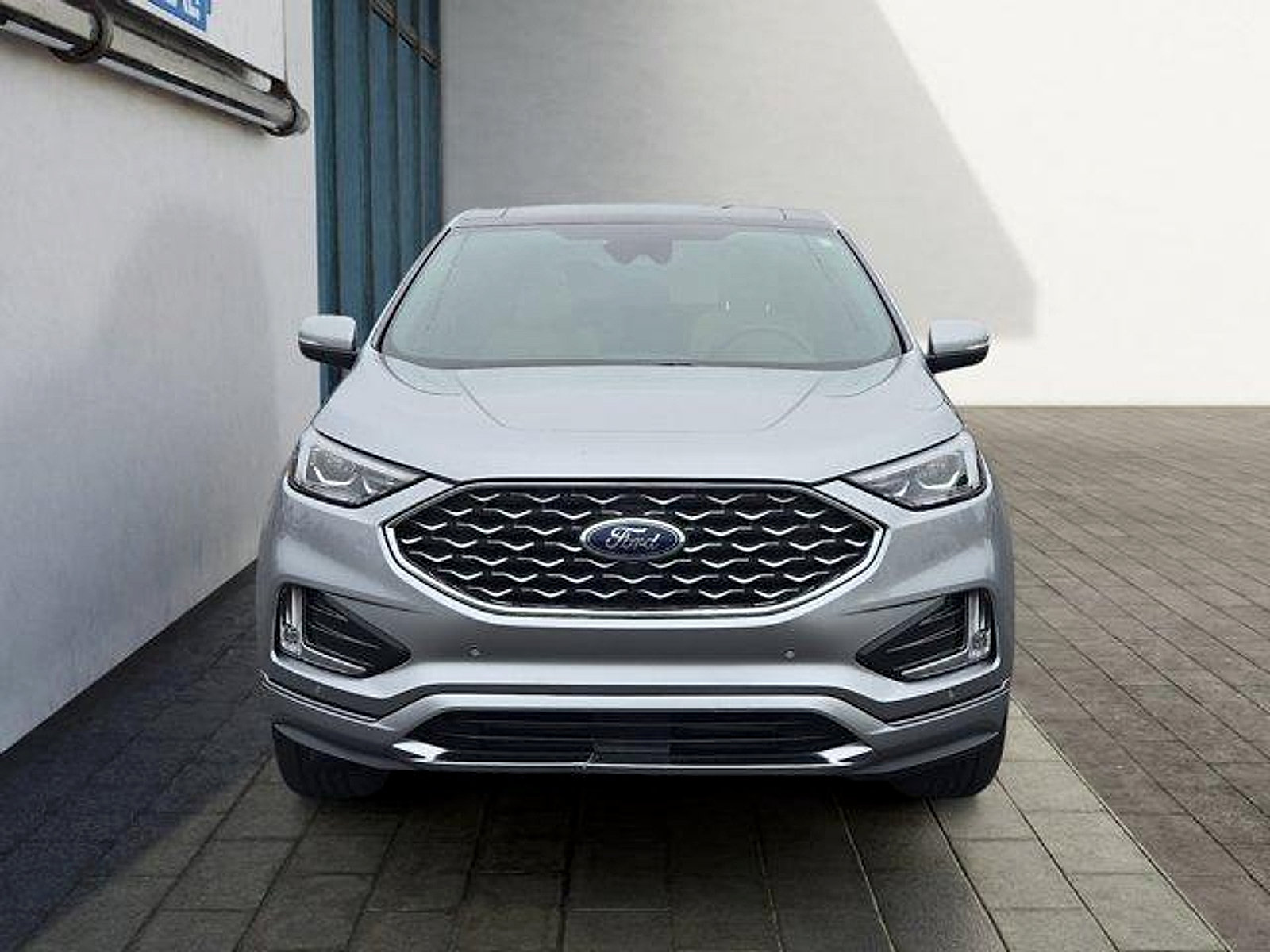 Certified 2024 Ford Edge Titanium w/ Titanium Elite Package AWD/4WD image 8