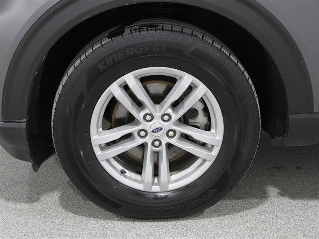 Certified 2022 Ford Explorer XLT w/ Equipment Group 202A image 24