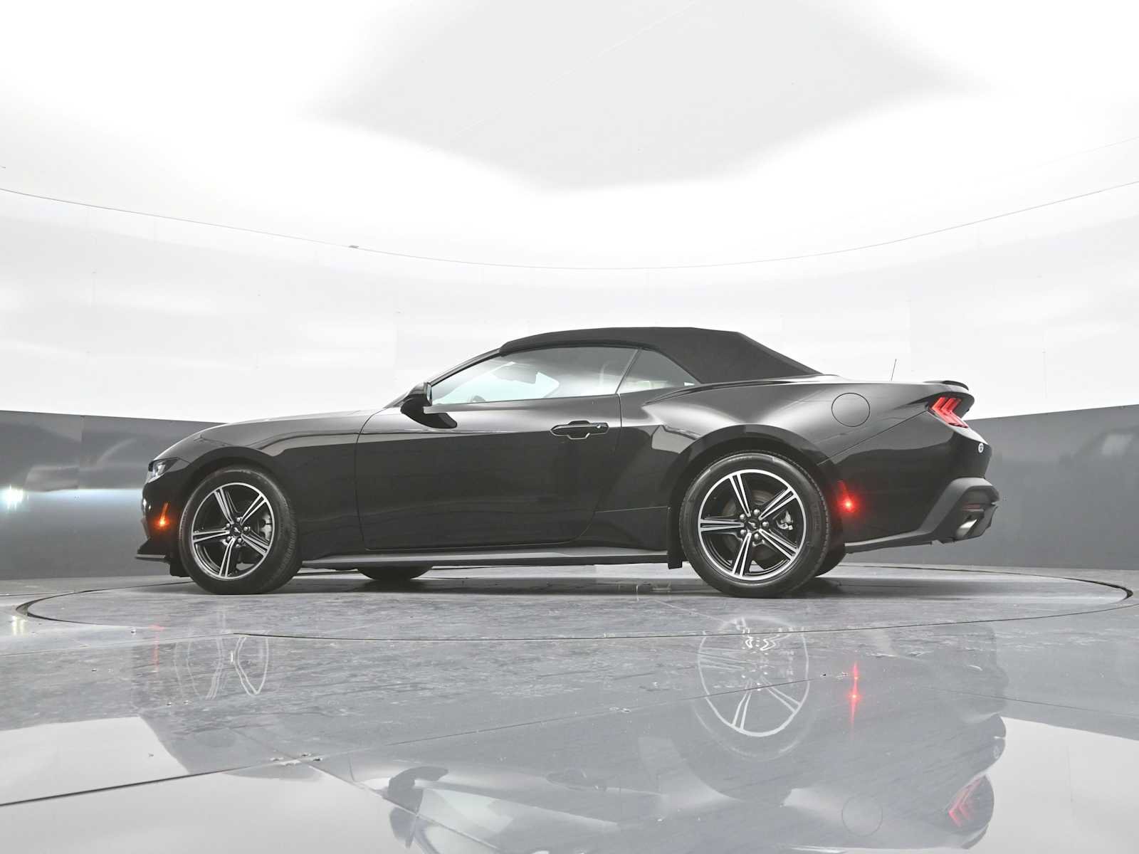 Certified 2025 Ford Mustang Premium RWD image 37