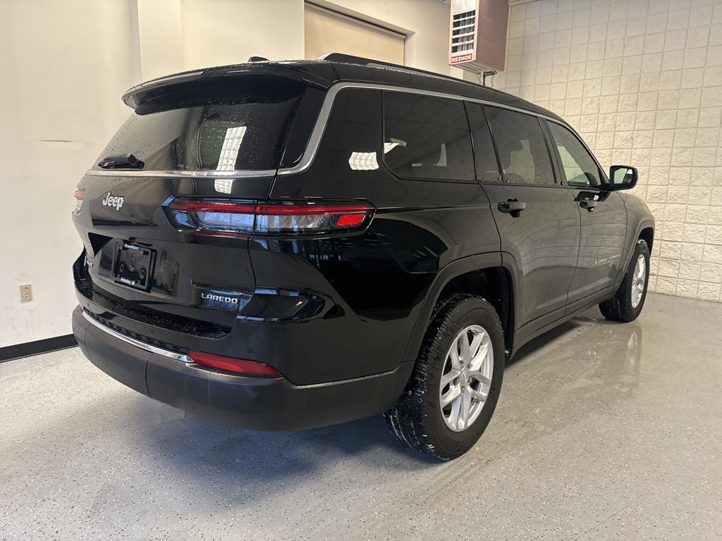 Used 2023 Jeep Grand Cherokee L Laredo image 7