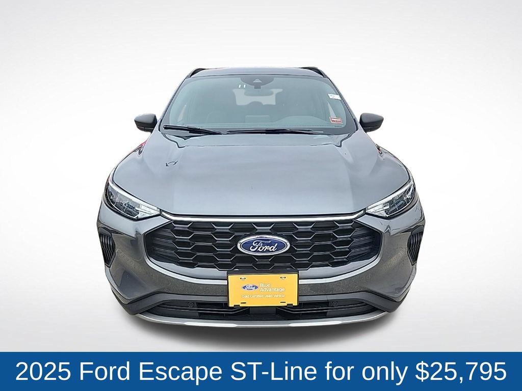 Certified 2025 Ford Escape ST-Line AWD/4WD image 2
