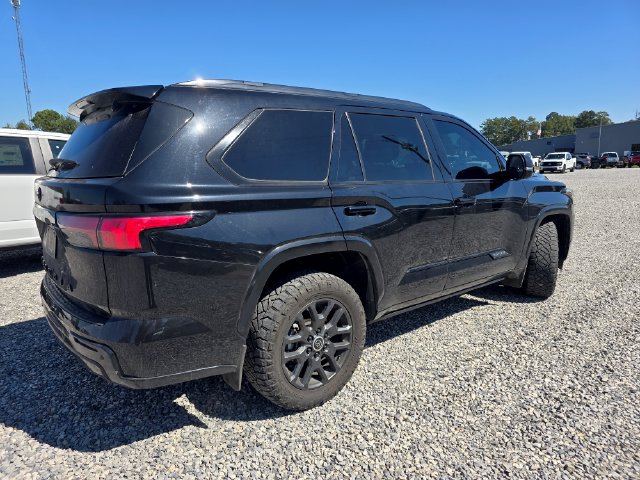 Used 2024 Toyota Sequoia Platinum AWD/4WD image 5