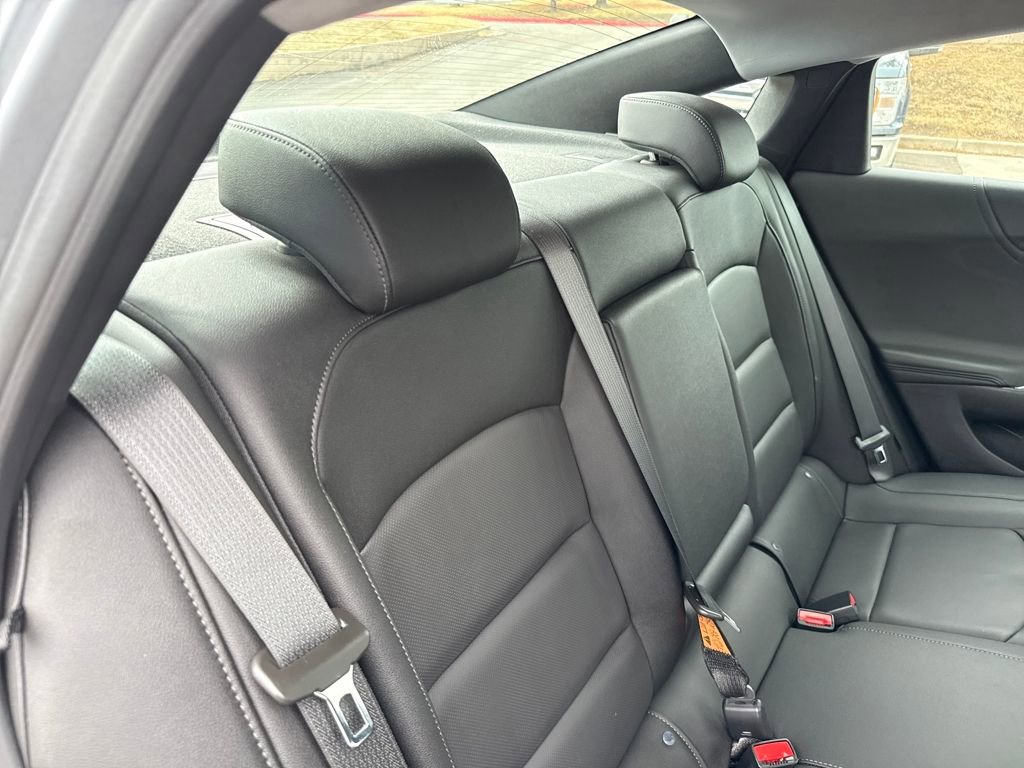 Used 2024 Chevrolet Malibu LT image 24