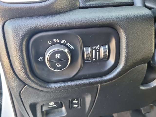 Used 2023 RAM 1500 Laramie AWD/4WD image 17