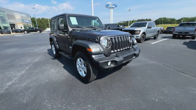 Used 2020 Jeep Wrangler Sport AWD/4WD image 2