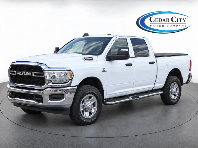 Used 2024 RAM 2500 Tradesman w/ Chrome Appearance Group AWD/4WD image 2