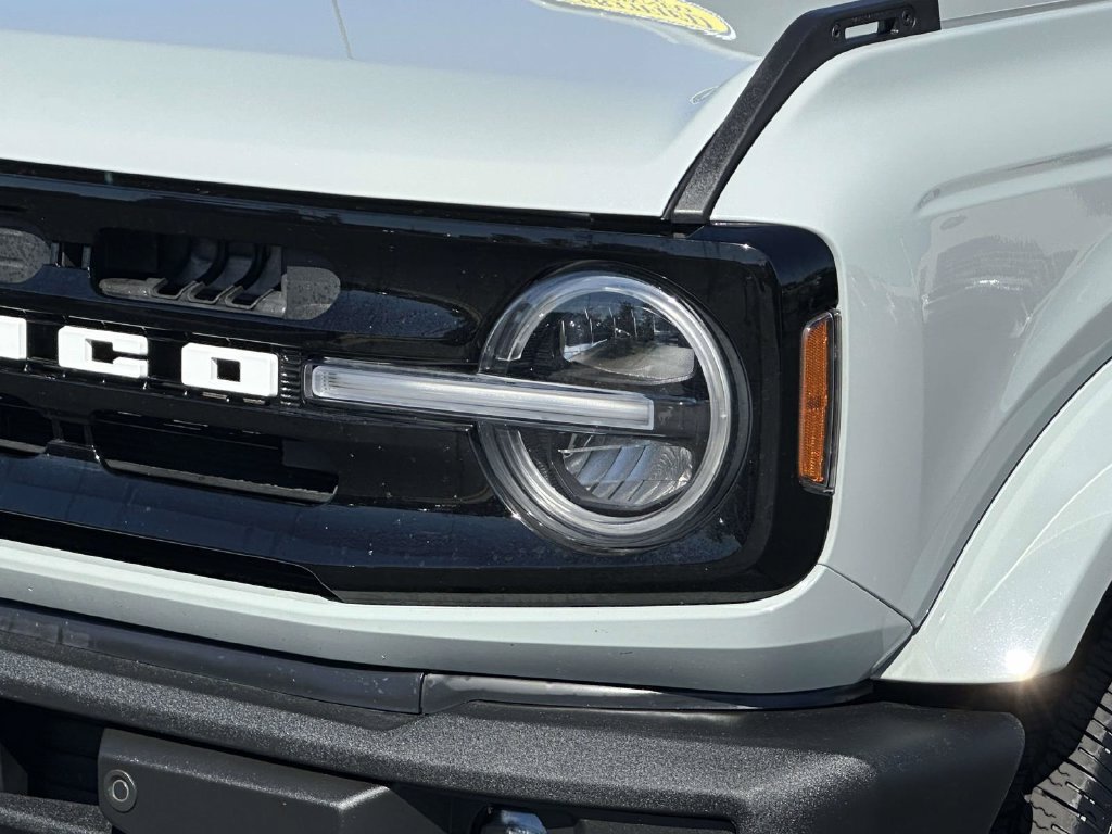 Certified 2022 Ford Bronco Outer Banks AWD/4WD image 7