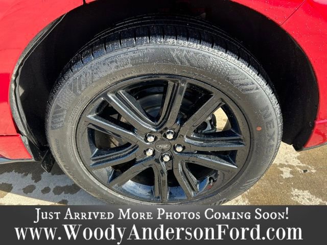 Certified 2020 Ford Edge ST-Line image 7