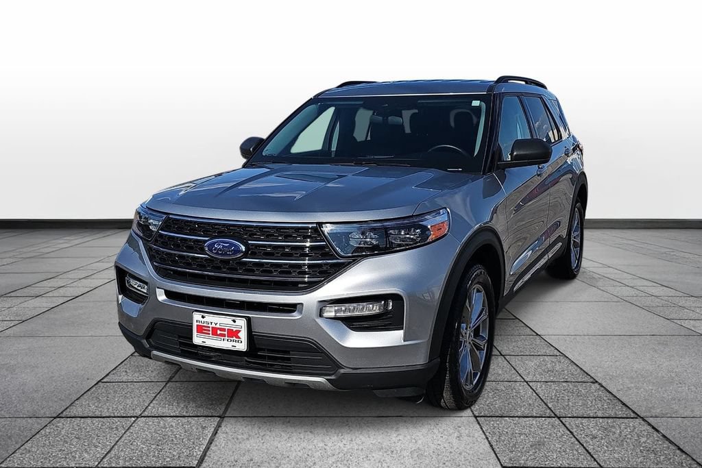 Certified 2023 Ford Explorer XLT w/ Equipment Group 202A AWD/4WD image 1