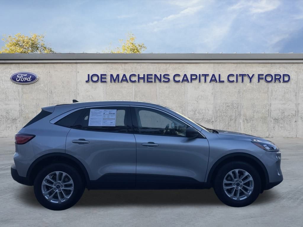 Certified 2022 Ford Escape SE w/ Cold Weather Package image 6