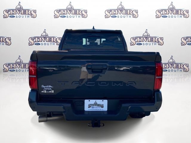 Used 2024 Toyota Tacoma SR5 AWD/4WD image 4
