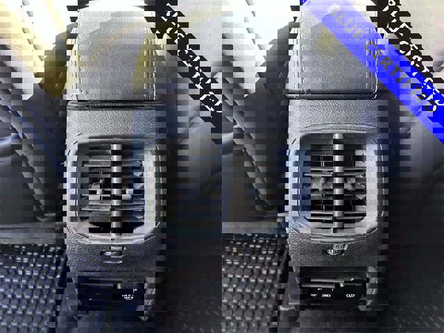 Used 2019 Jeep Cherokee Latitude Plus w/ Comfort/Convenience Group image 9