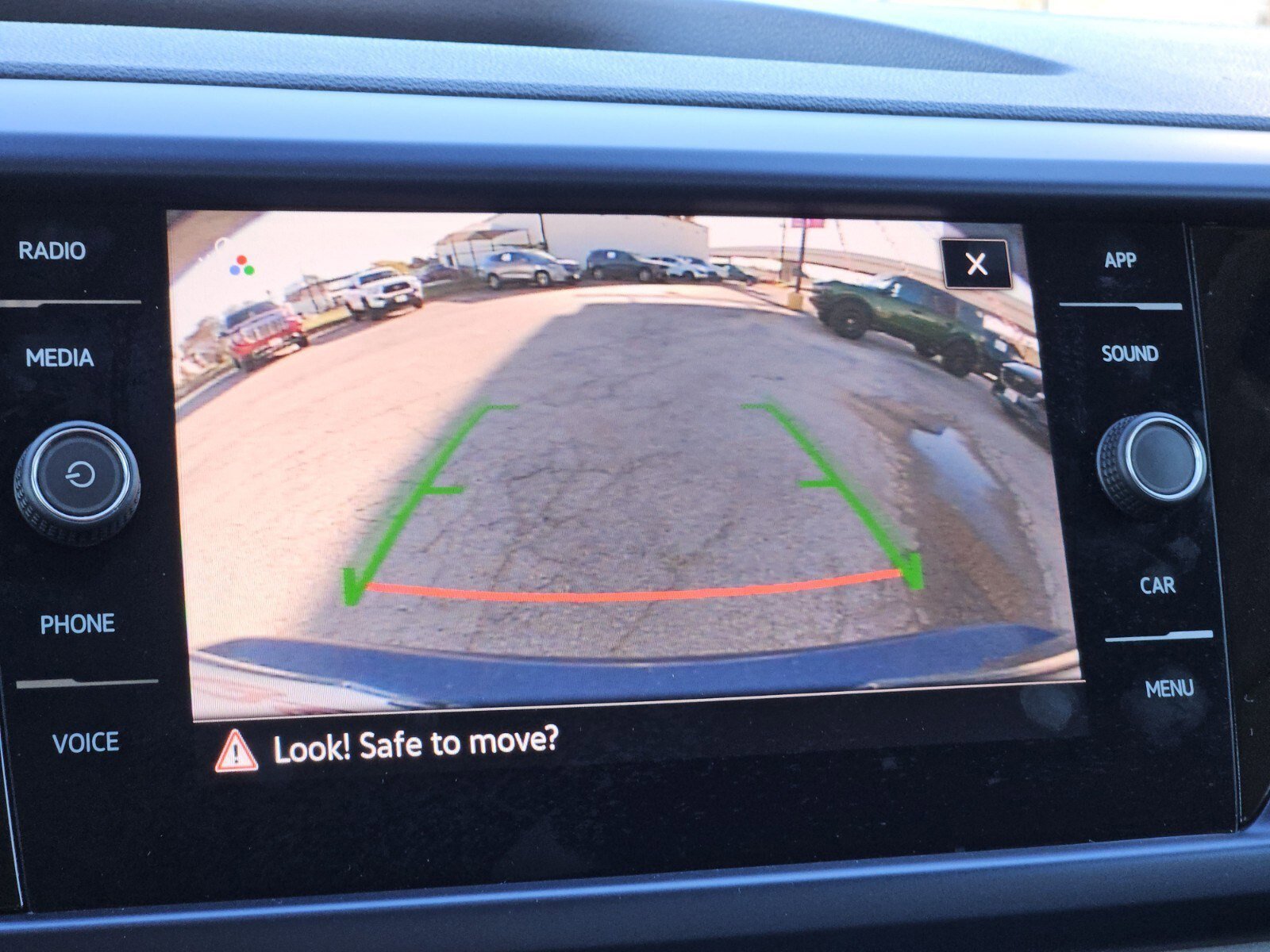 Used 2024 Volkswagen Taos SE image 21